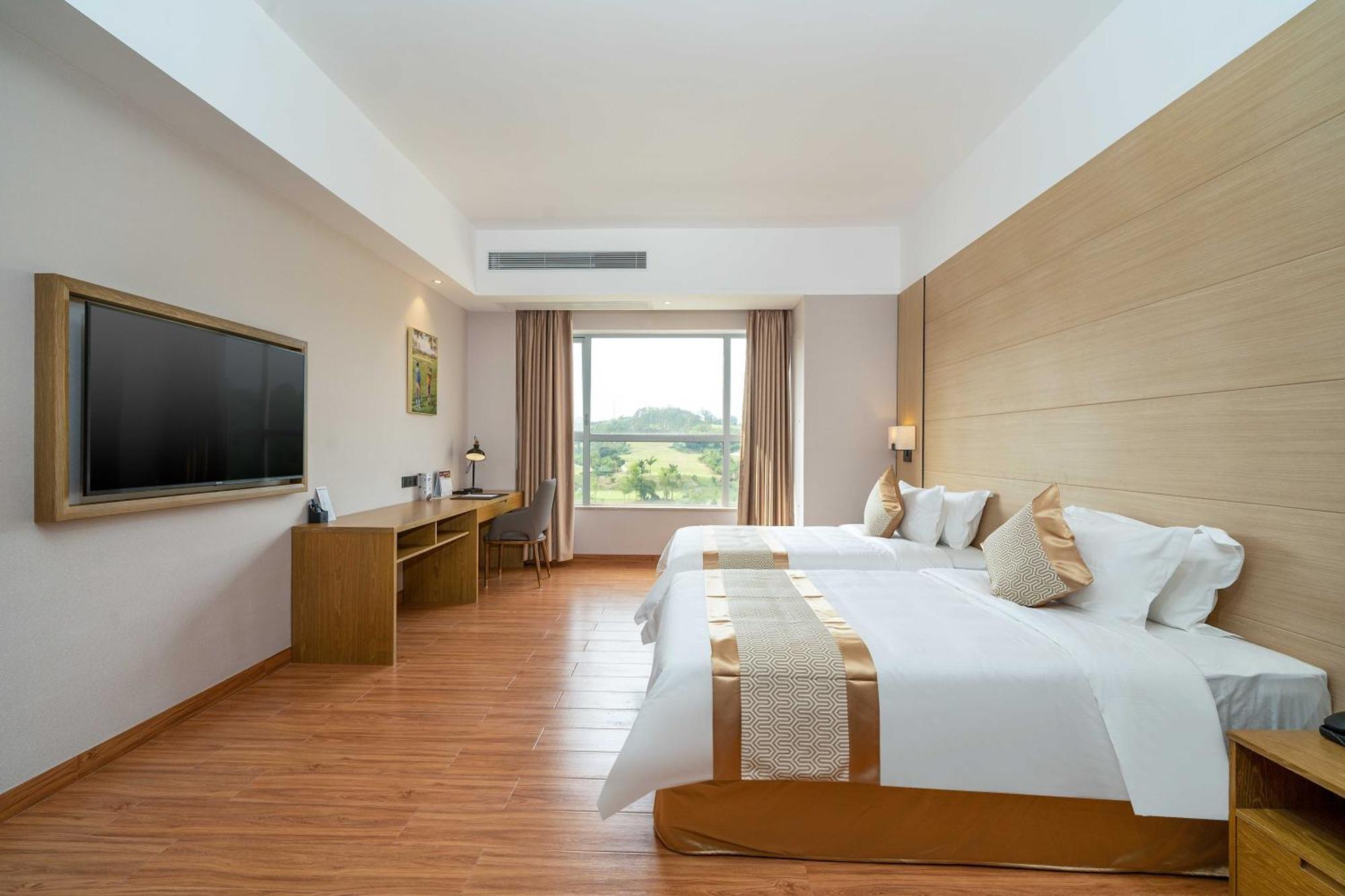 Phoenix Hill Hotel Dongguan - Golf Course Shop Екстериор снимка