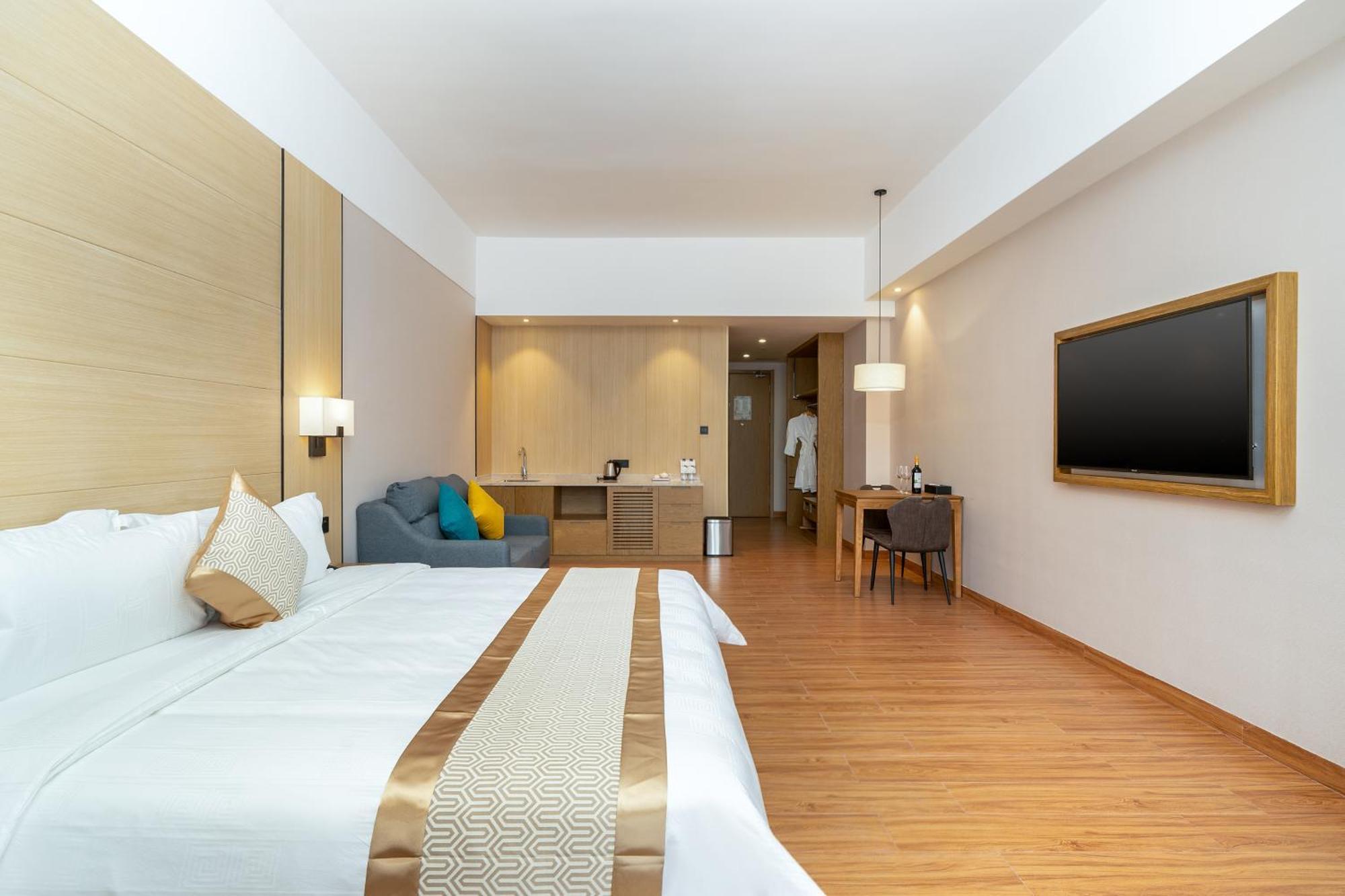 Phoenix Hill Hotel Dongguan - Golf Course Shop Екстериор снимка